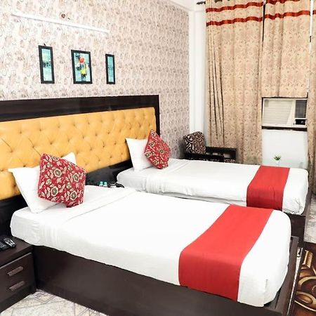 Hotel Aarkay Palace Badarpur Zewnętrze zdjęcie