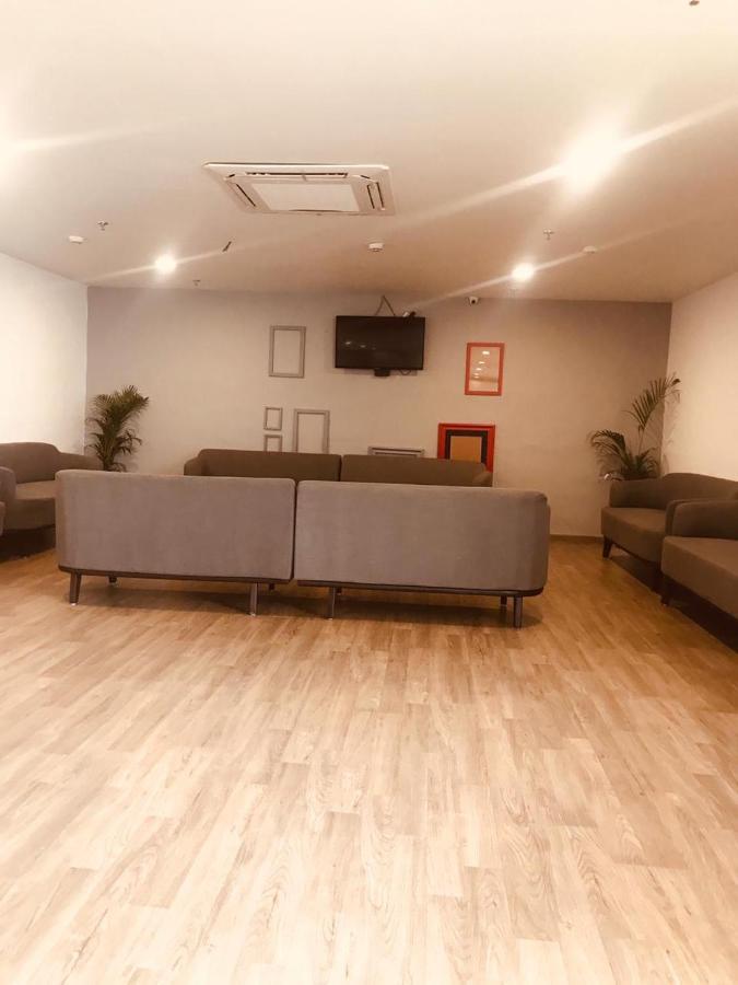 Hotel Aarkay Palace Badarpur Zewnętrze zdjęcie