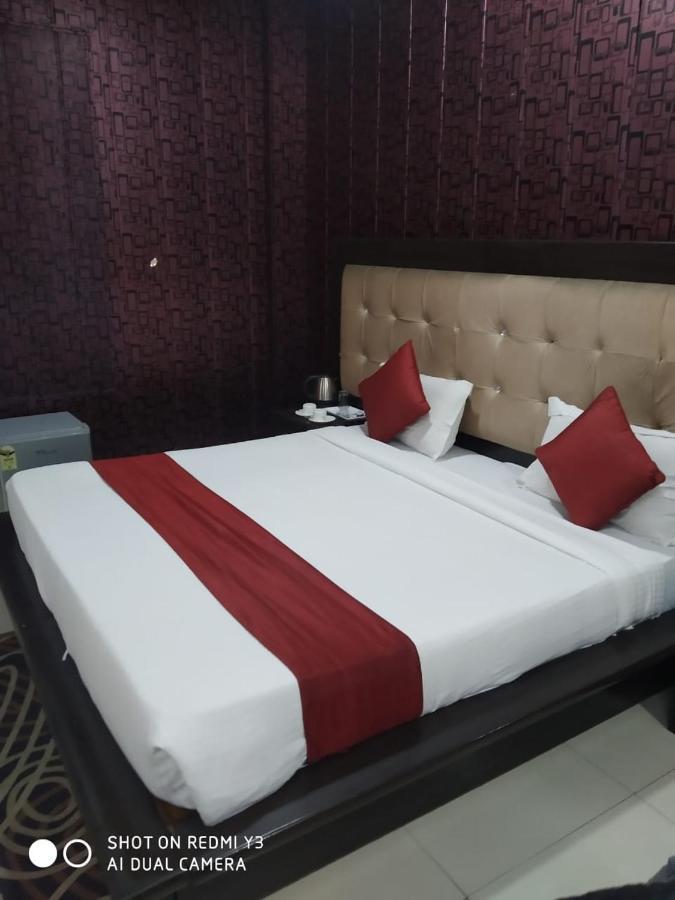Hotel Aarkay Palace Badarpur Zewnętrze zdjęcie